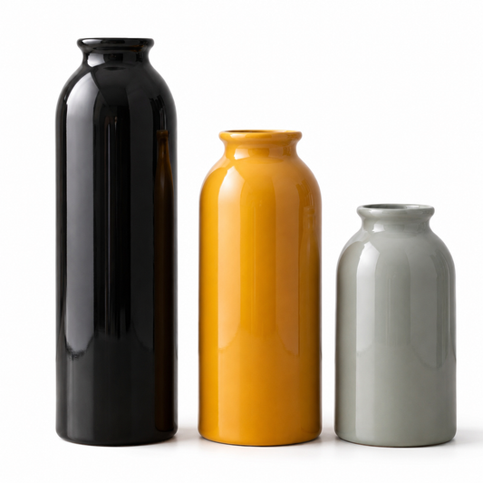 Set of 3 tall vases